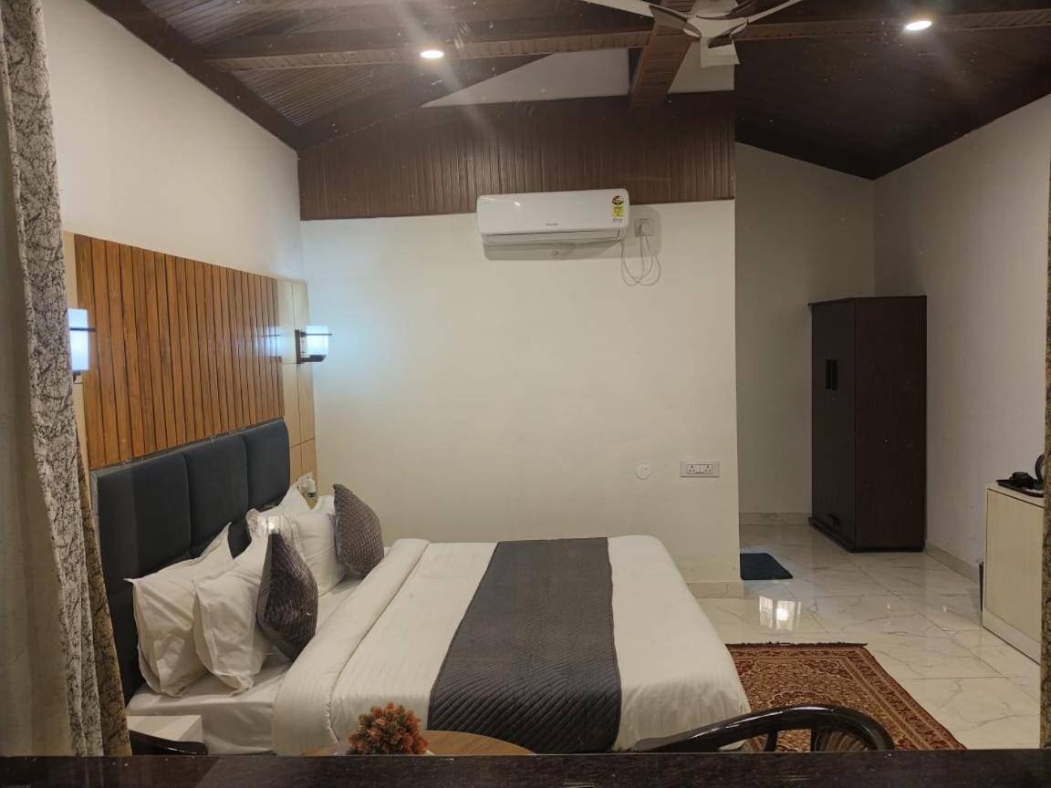 Corbett Jungle Breeze Resort 람나가르 외부 사진