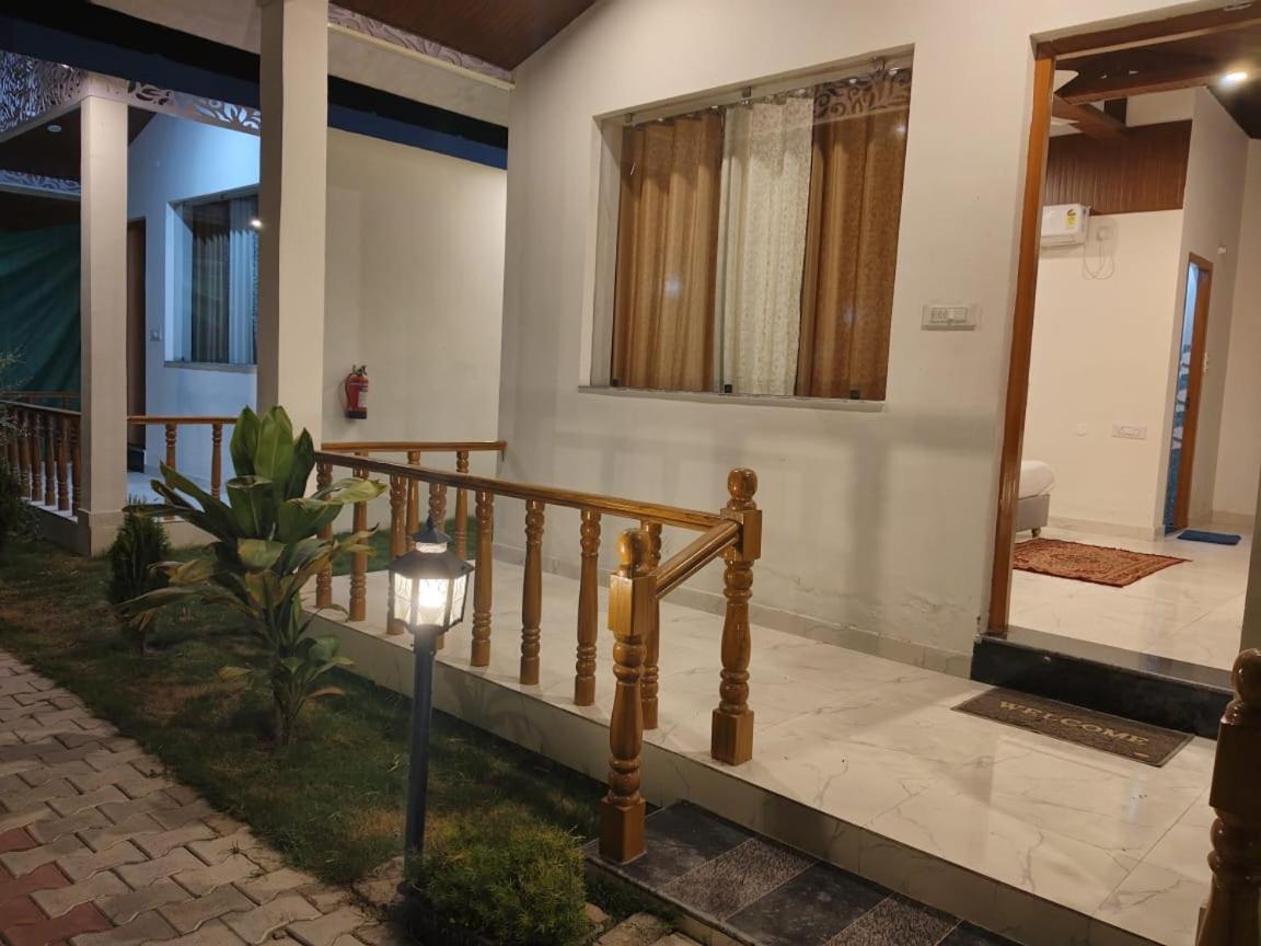 Corbett Jungle Breeze Resort 람나가르 외부 사진
