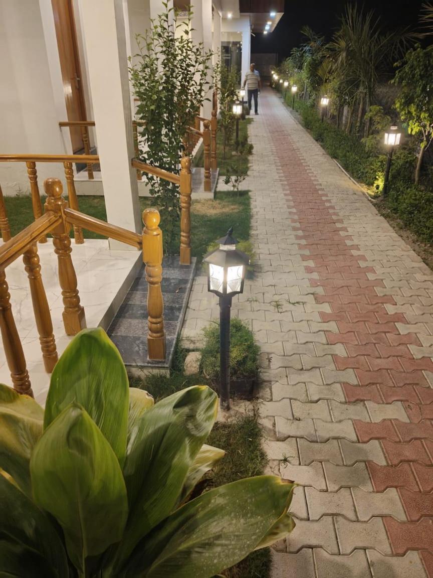 Corbett Jungle Breeze Resort 람나가르 외부 사진